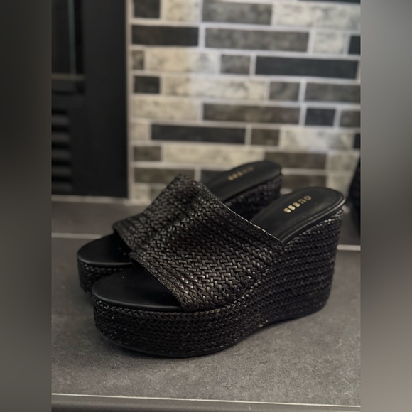 Guess Shoes - 9 GUESS Black Woven Platform Wedge Slides Yenisa